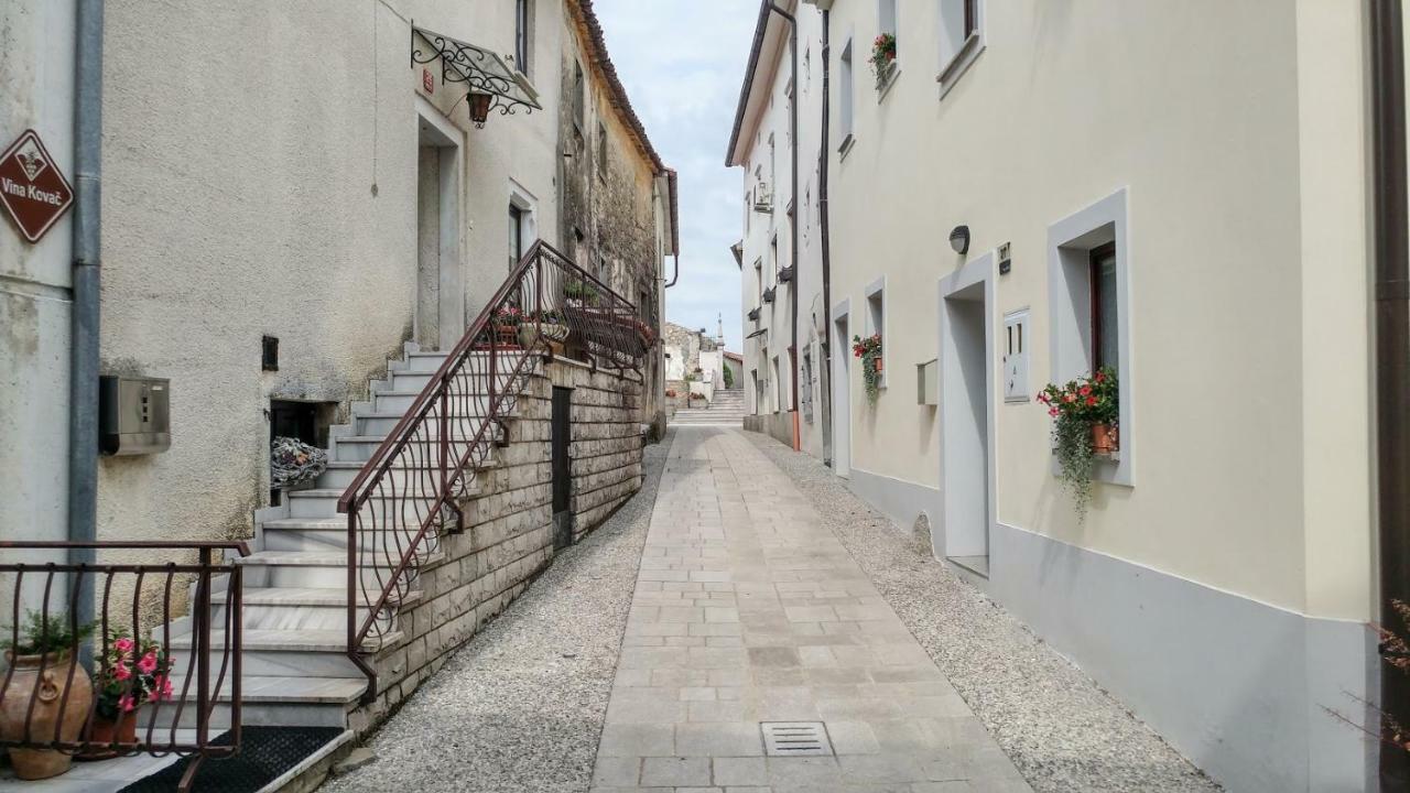 Apartma In Soba Vipavski Kriz Ajdovscina Exterior photo
